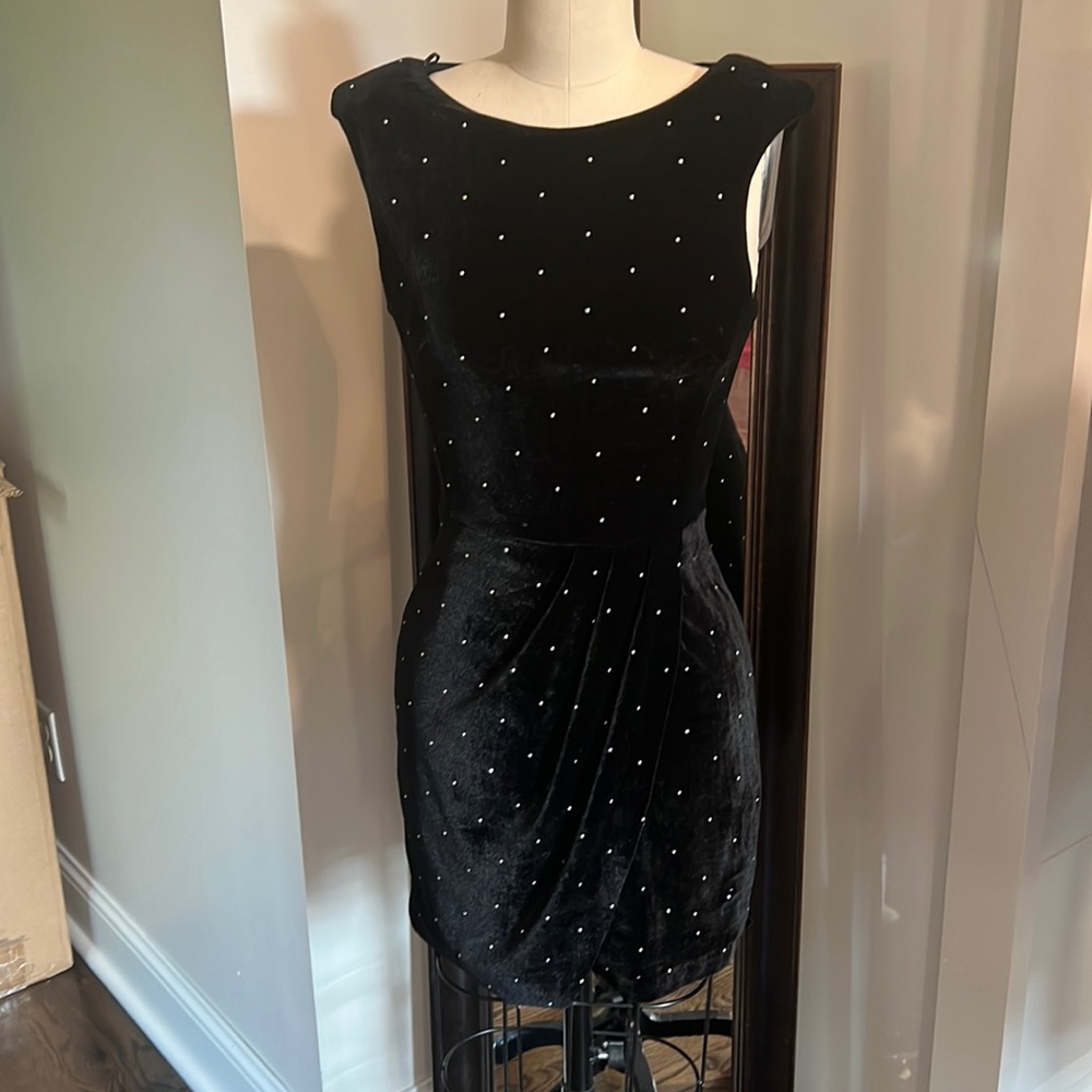 Mini black velvet dress. Size S